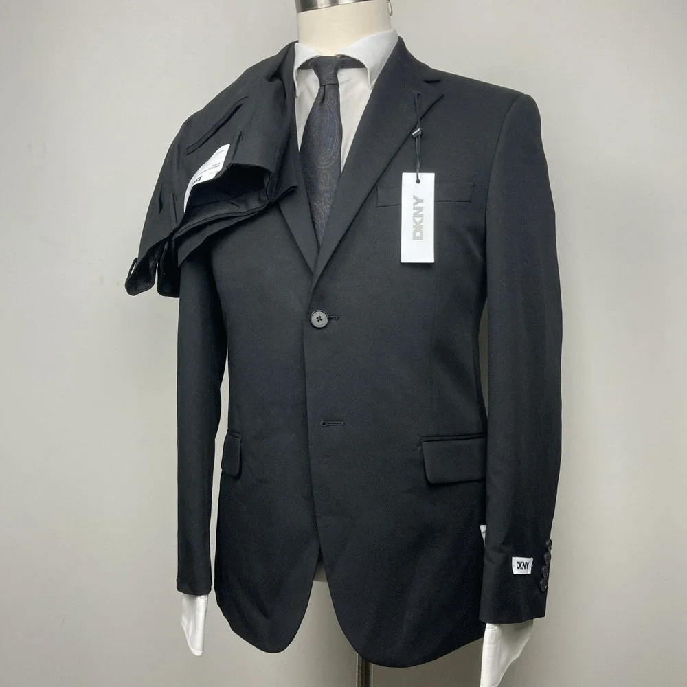DKNY Mens Modern Fit 2 Piece Suit 43R 36W 32L Black Solid Stretch
